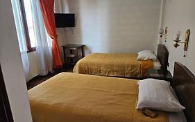 Copacabana Hostal